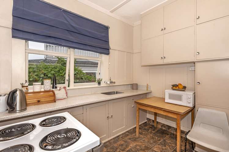 1 Rutene Road Kaiti_11