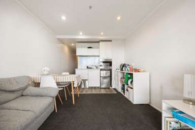401/53 Cook Street_4