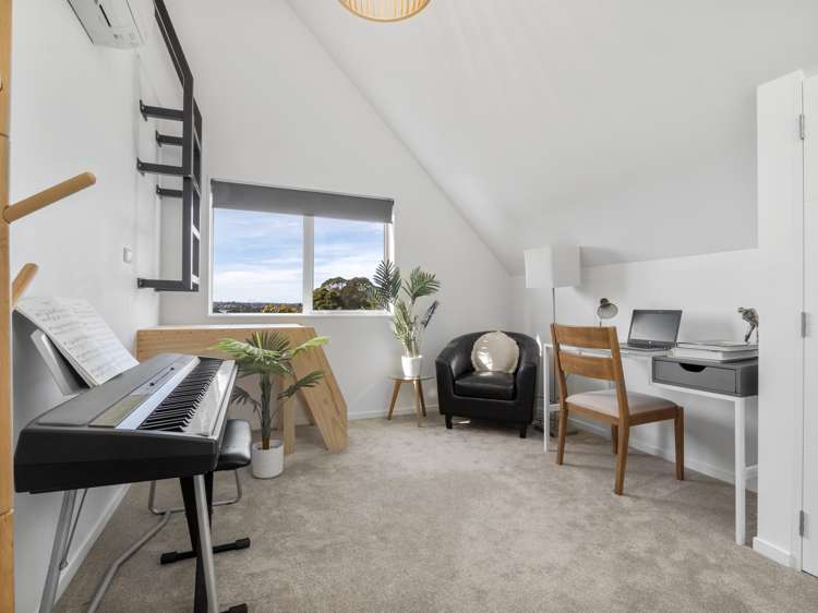 5A Holland Avenue Point England_16