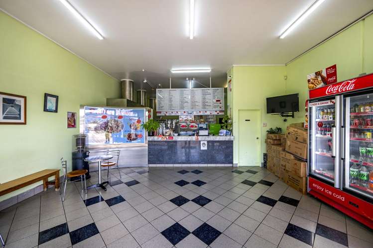 7 and 8/329A Main Road Huapai_8