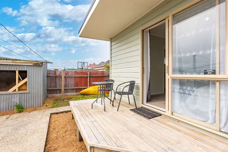 62 Law Street Caversham_10