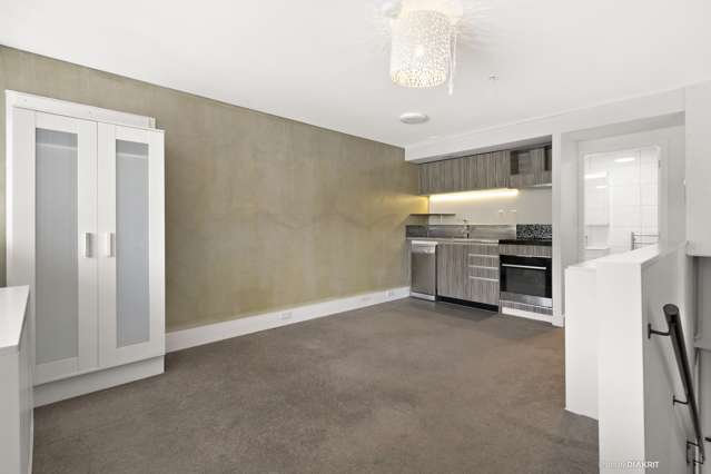 U4 & 5/309 Willis Street Te Aro_1