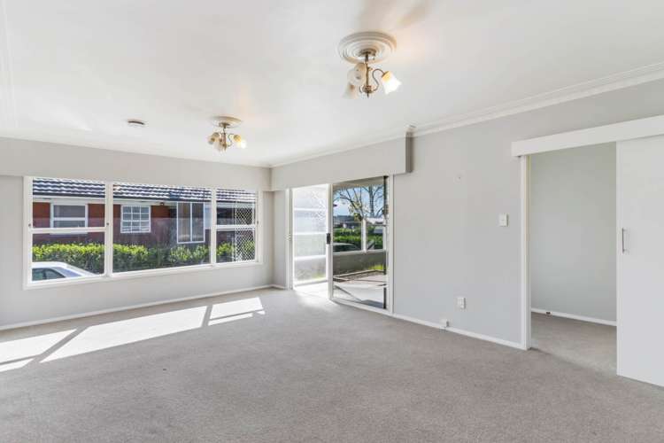 143 Elliot Street Pahurehure_10