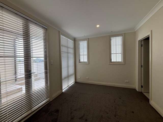 Pinecrest Drive Gulf Harbour_2