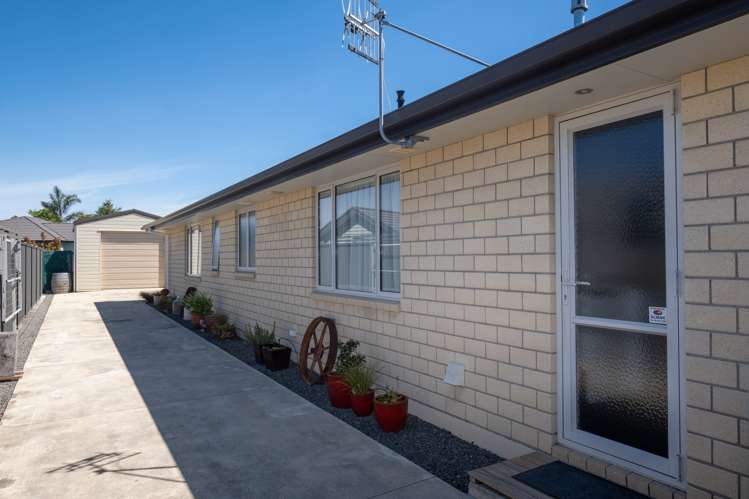 15 Lochhead Street Mahora_20