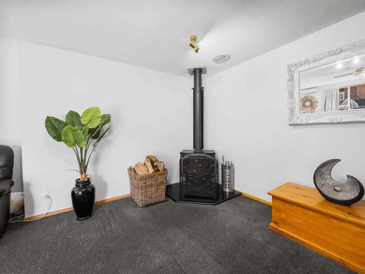 9 Falcon Drive Allenton_7