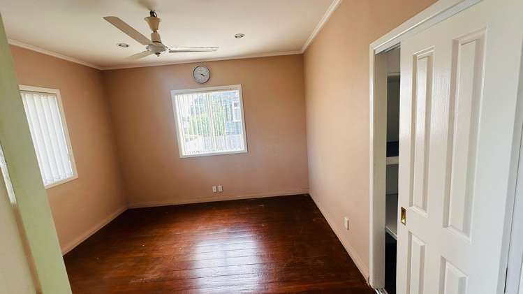 33 Hillcrest Road Papatoetoe_16