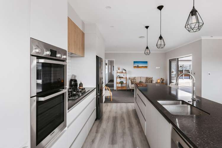 111 Oteki Park Drive Welcome Bay_6