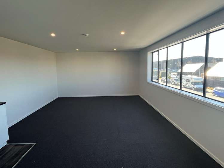 2/17 Michelle Road Wigram_6