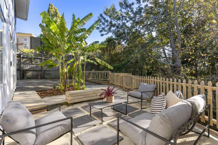 583 East Coast Road_3