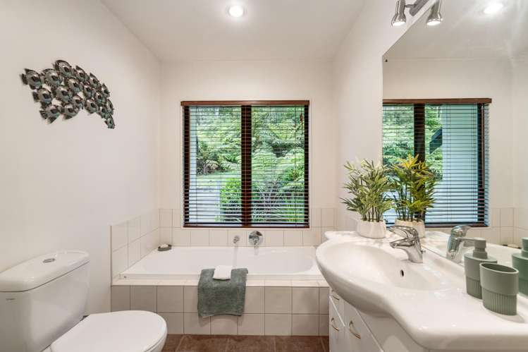 18 Daldys Bush Lane Bayview_19