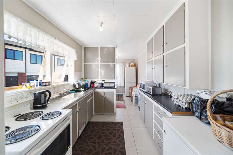 66 Friesian Drive Mangere_5