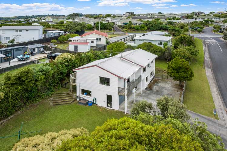 32 Brandon Road Manly_11