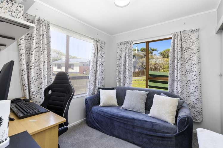 10 Otira Grove Kelson_17