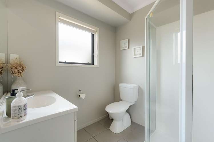 4 Gina Way Welcome Bay_9