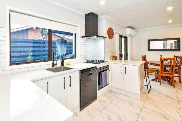 2/10 Ingram Street Papakura_2