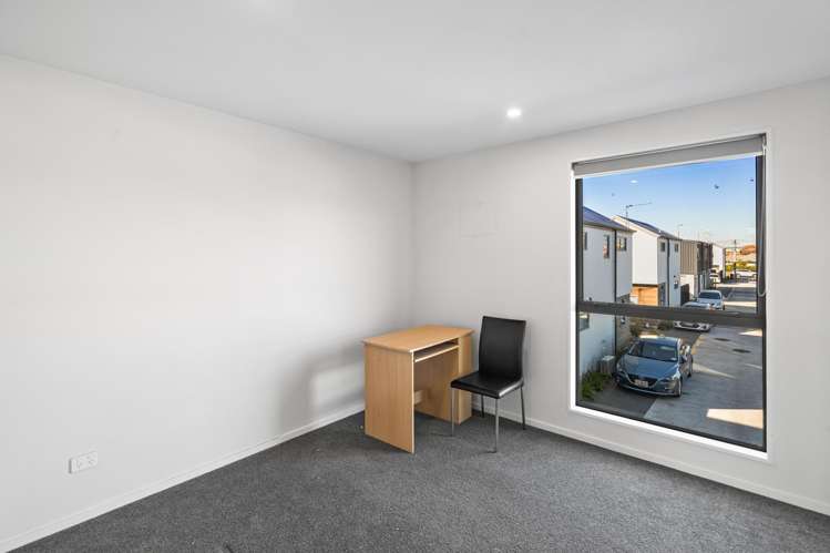 16/101 Mackworth Street Woolston_9