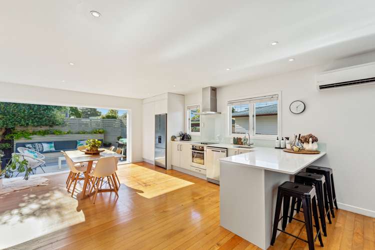 36 Kervil Avenue Te Atatu Peninsula_11