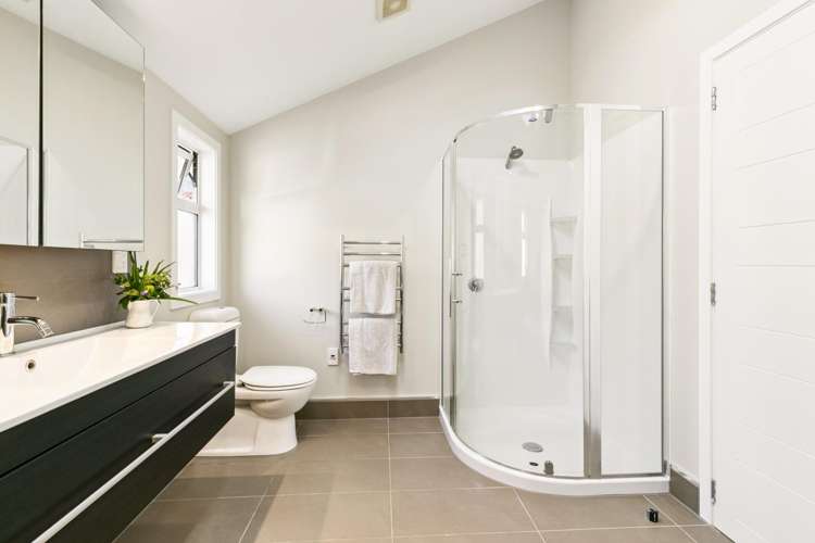 16 Narbada Crescent Khandallah_23