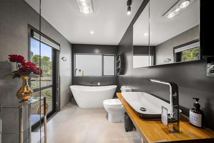 36 Robertson Street Raglan_22