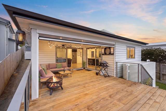 Modern Comfort, Great Entertainer & Bush Outlook