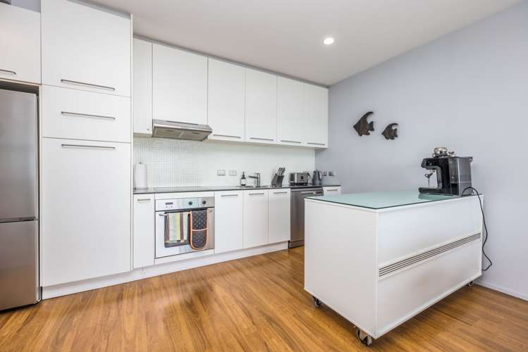 601/18 Beach Road Auckland Central_10