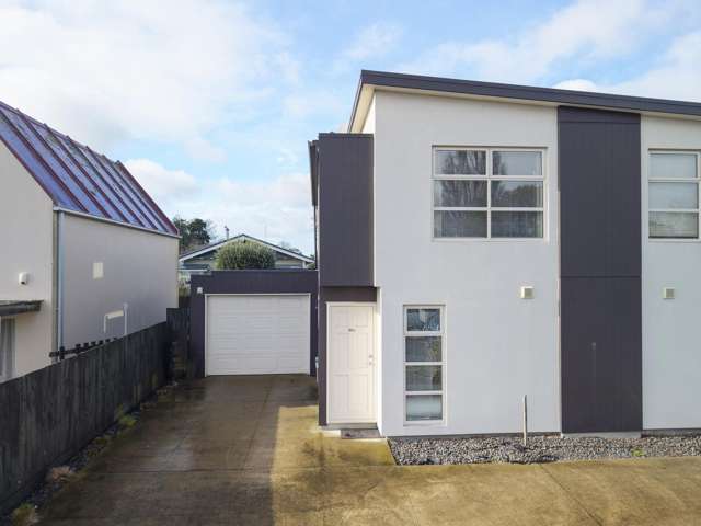 Stylish Townhouse in a Convenient Location