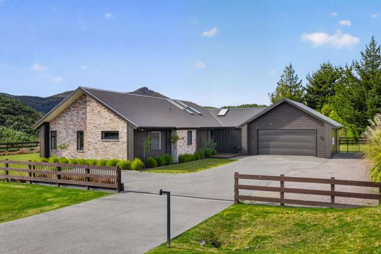 11 Lochridge Drive_3
