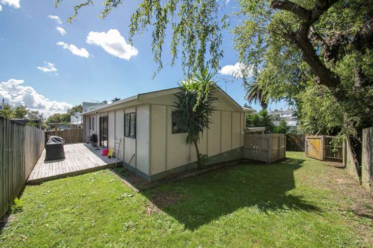 45 Clayburn Road Glen Eden_11