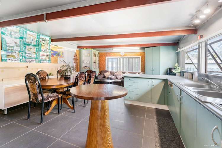 1/6 Frobisher Way Clendon Park_10