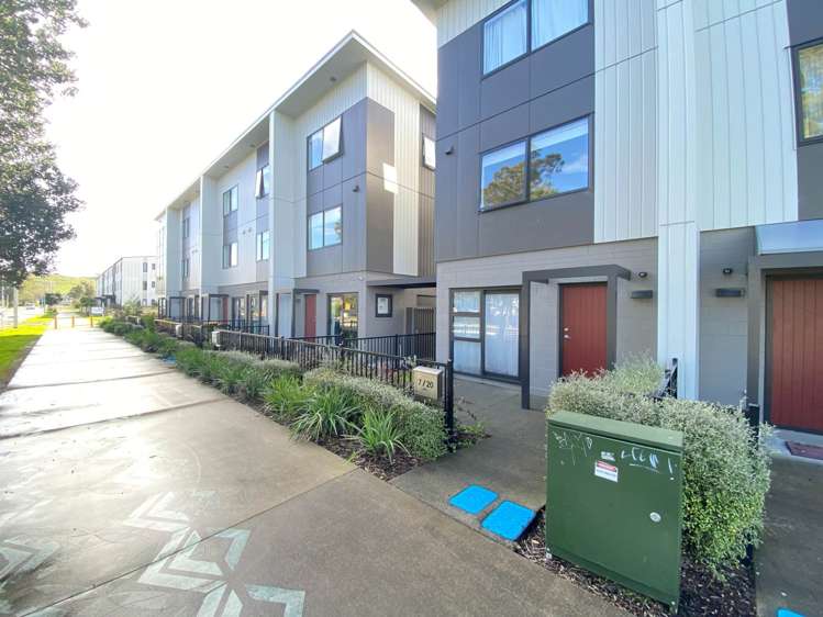 7/20 Bader Drive Mangere_5