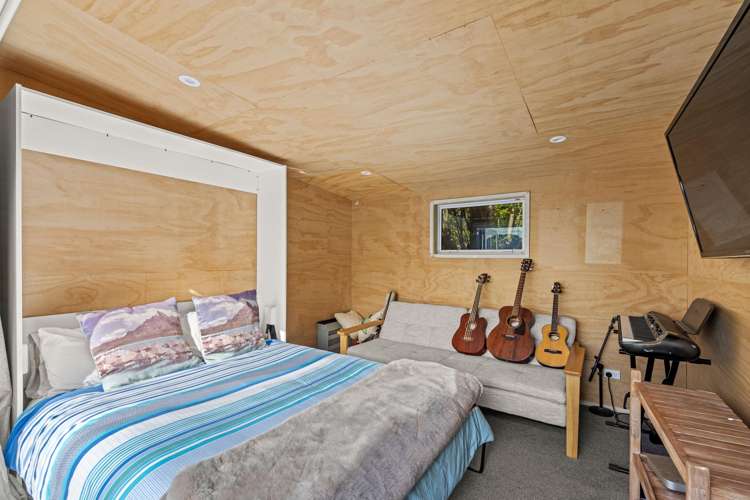 12 Andersons Road Charteris Bay_20