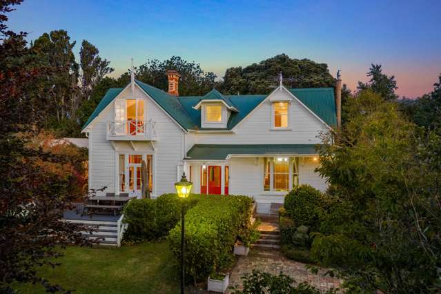 Redmount Lodge - Character Villa with Views