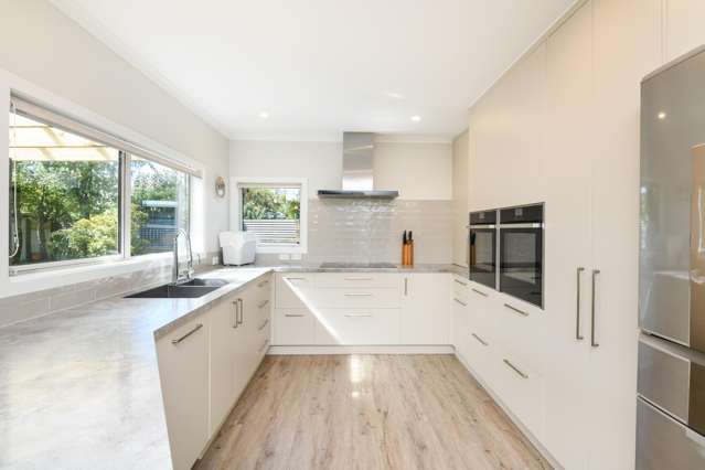 12 Truscott Grove Awapuni_2
