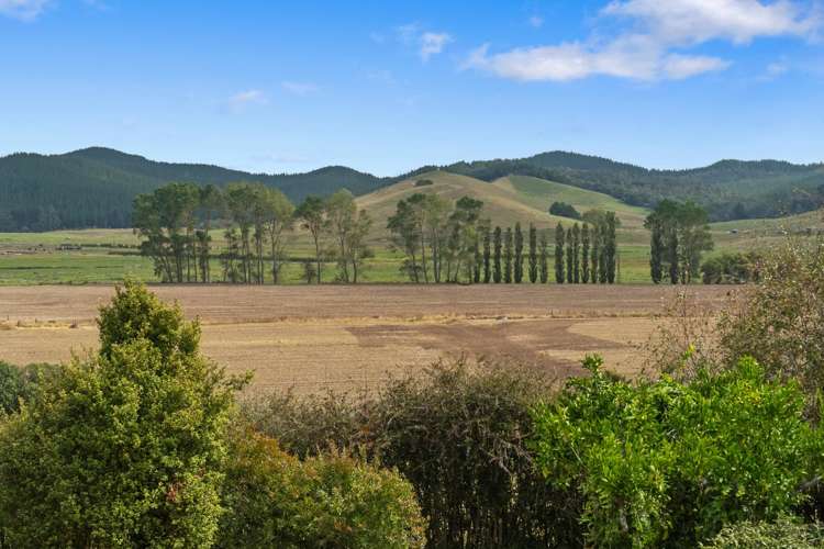 3001B State Highway 2 Waitakaruru_28