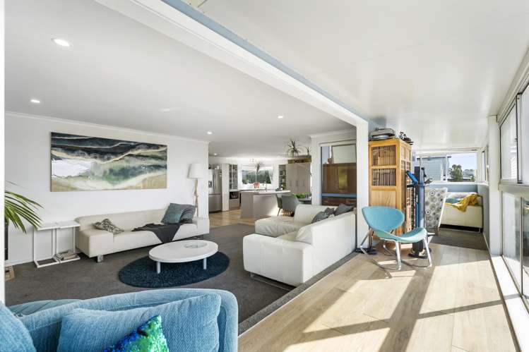 3/1013 Beach Road Torbay_4