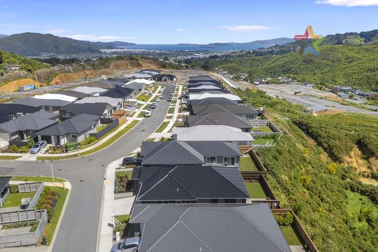 3 Takapo Grove Kelson_21