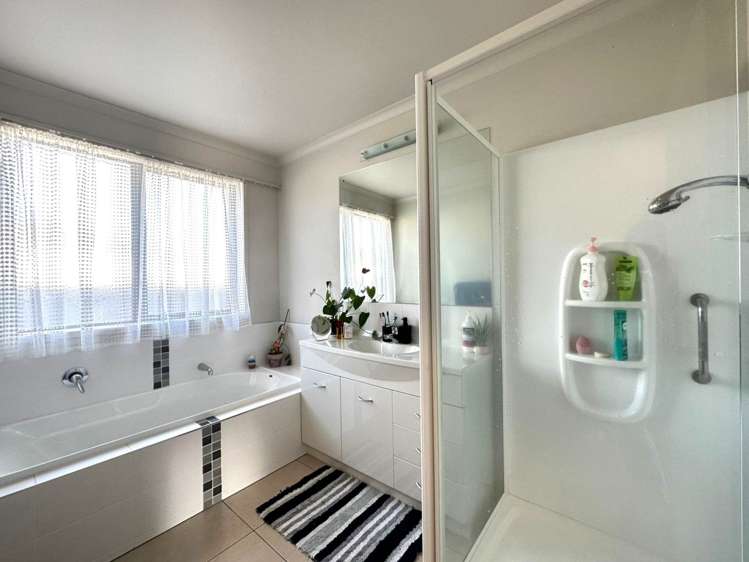 53 Sunningdale Street Wattle Downs_9