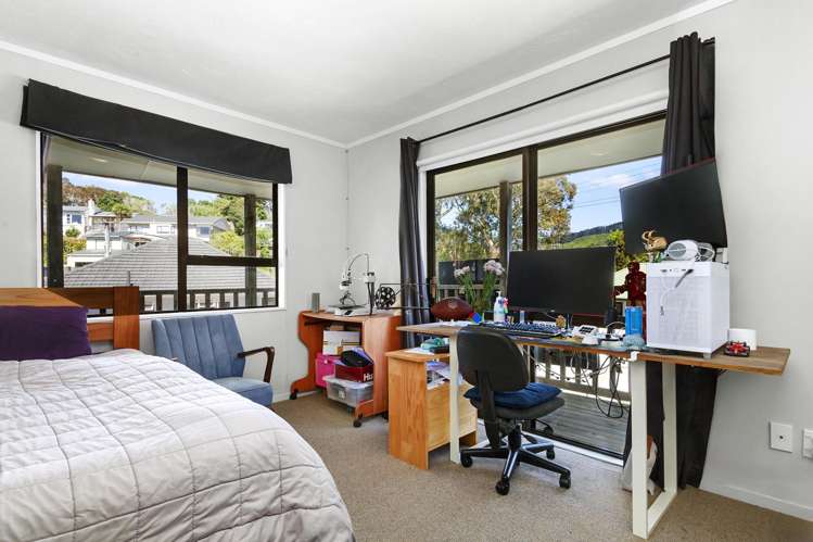 9A Kowhai Street Tawa_12