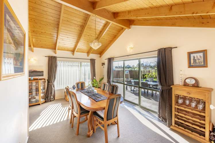 4 Crannog Fen Wattle Downs_10