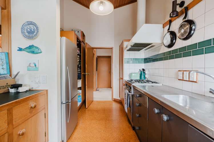 134 Lake Crescent Hamilton Lake_9