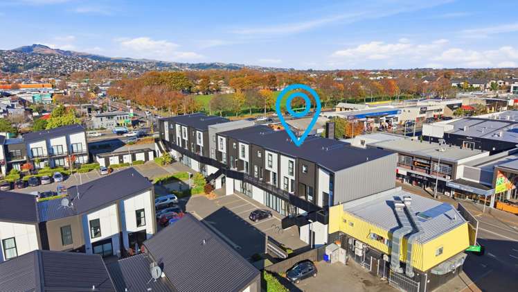3/4 Waverley Street Sydenham_12