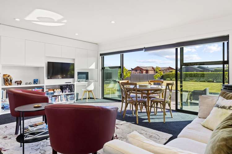 20 Pukenamu Road Rainbow Point_24