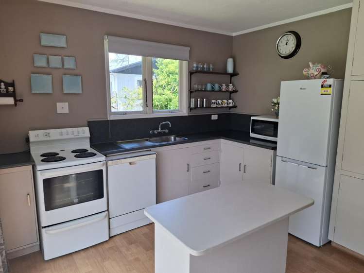 8 Laughton Street Taupo Central_7