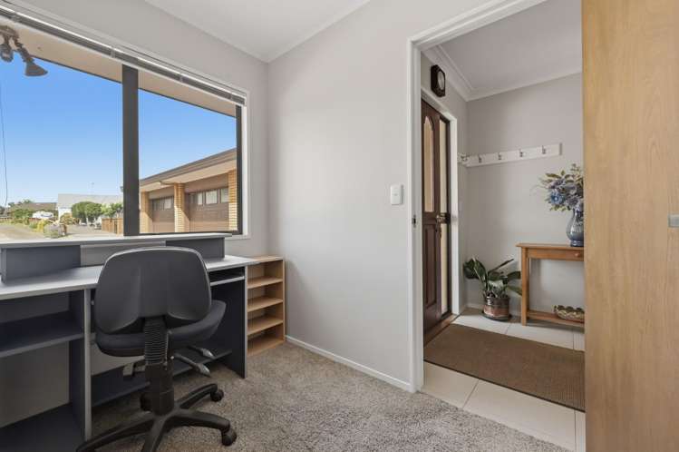 35 Clivedene Street Matua_11