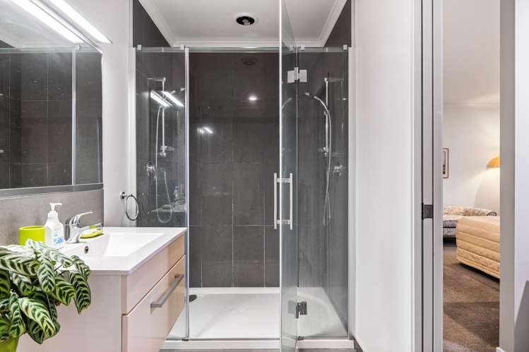 12 Charteris Rise Riverdale_10