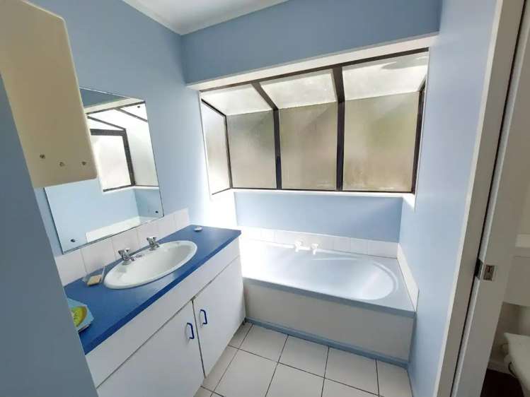 10 Lacebark Court Titirangi_9