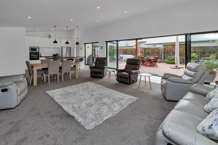 11 Waitemata Drive One Tree Point_8