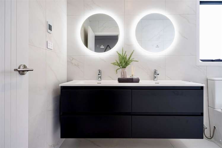 591d East Coast Road Browns Bay_11