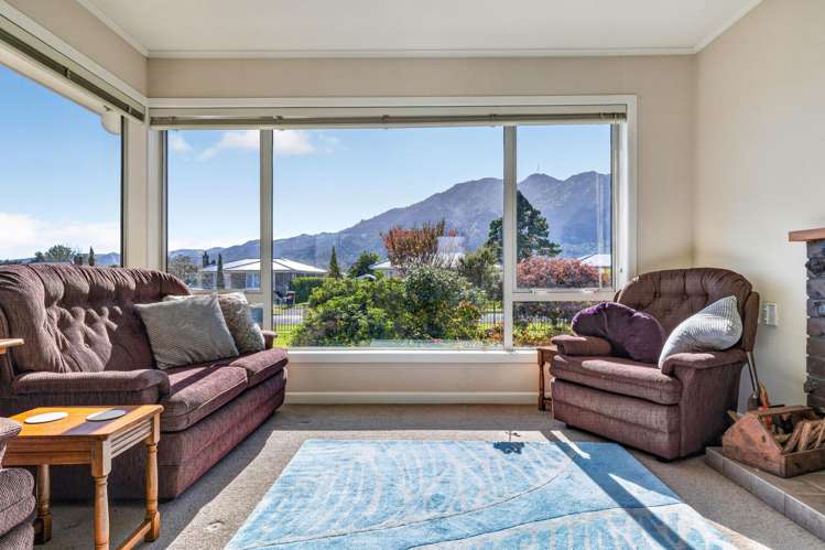 8 Churchill Avenue_2